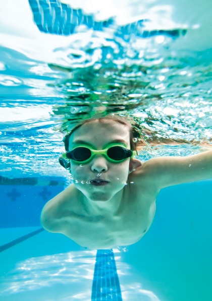 kid-swimming-laps-2021-08-26-16-22-40-utc